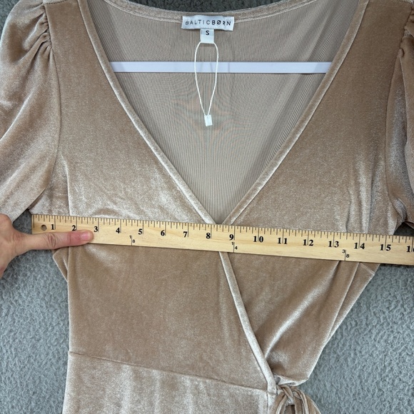 Baltic Born Champagne Velvet Wrap Maxi Dress Small Short Sleeve - Picture 9 of 16
